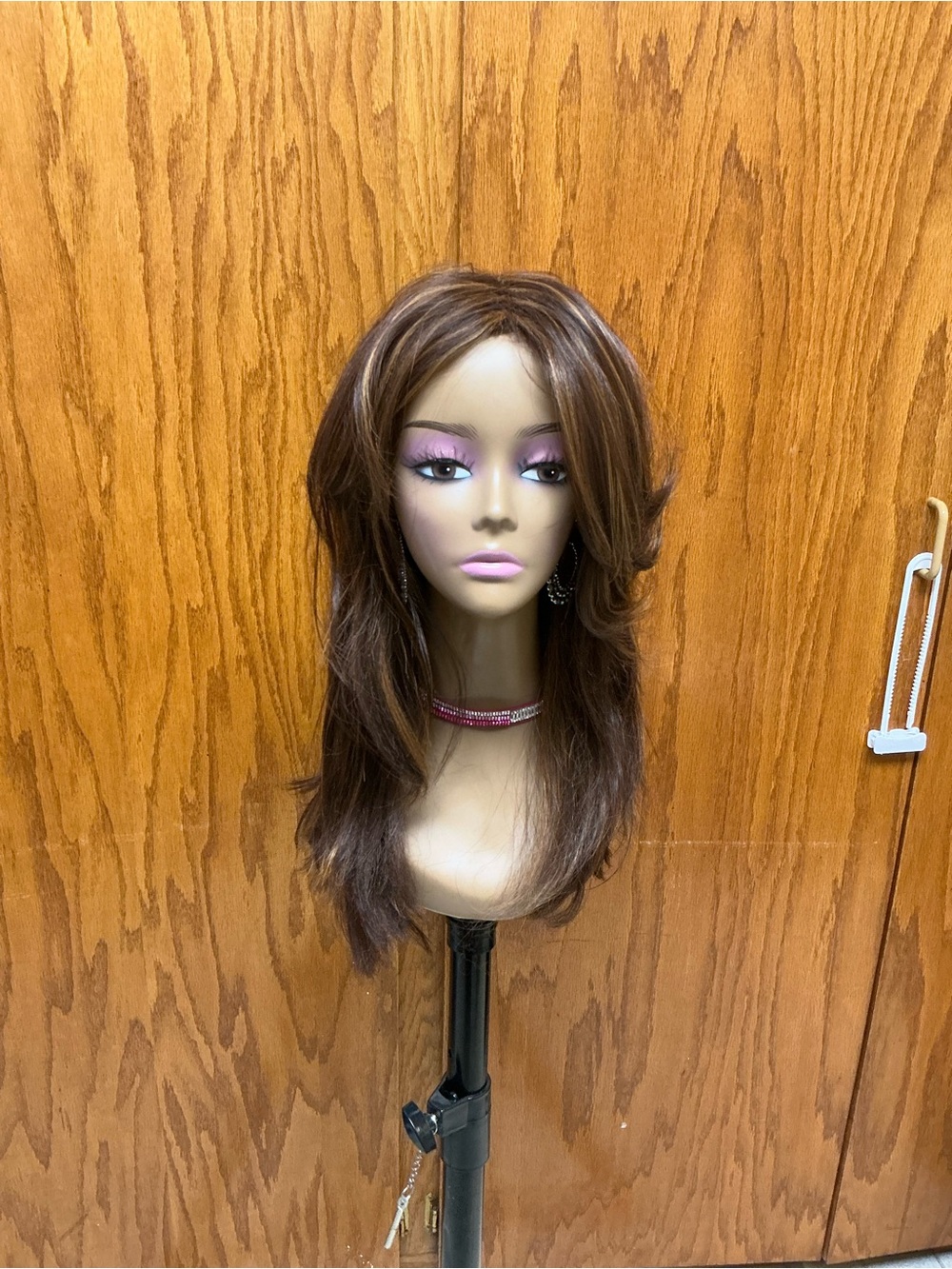 Layered Chestnut Brown Women's Wig with Subtle Highlights - Unbranded
